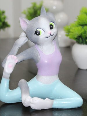 Yoga cat figurine showpiece