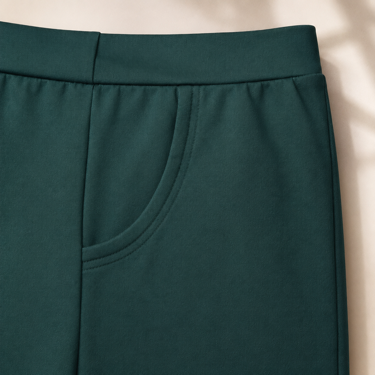 Close-Up of Side Pocket on Men Stretch Green Track Pants Featuring Premium Stretch Fabric, Durable Stitching, Functional Pocket Design, and Comfortable Everyday Wear by Voniva Fashion